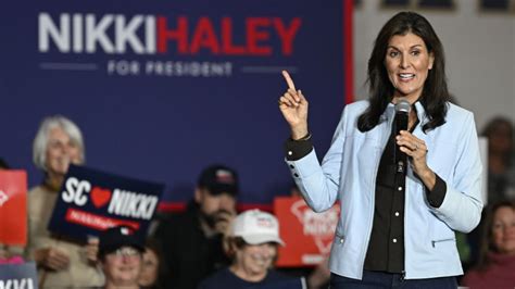 Poderosa red política Koch apoya candidatura de Nikki Haley en las primarias republicanas
